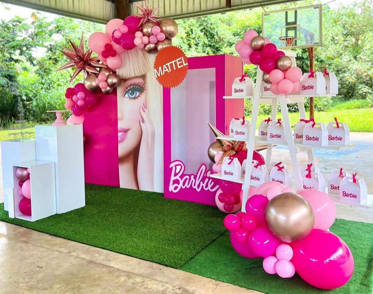 Decoración de cumpleaños temática Barbie